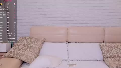 missxcaprice online show from August 9, 3:40 am