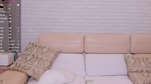 missxcaprice online show from August 10, 4:03 am