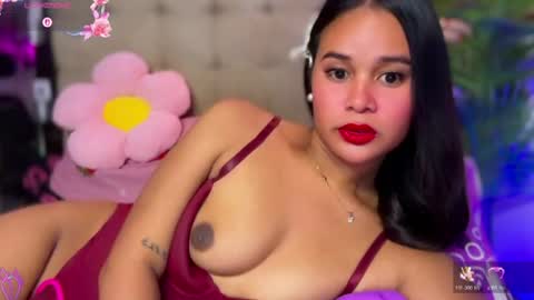 Miss. Thalia online show from August 3, 1:56 am