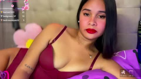 Miss. Thalia online show from August 4, 4:48 pm
