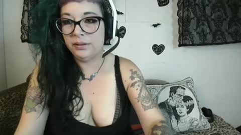 Missy Dee online show from August 11, 5:42 am