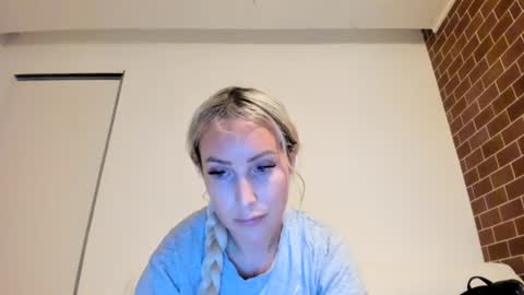 Missy matrix online show from August 6, 9:25 pm
