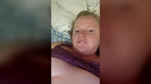 missykriss28 online show from August 7, 3:39 am