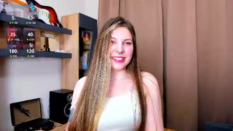 Anya online show from August 4, 7:44 pm