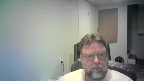 Mr. Happy online show from February 28, 2:53 am