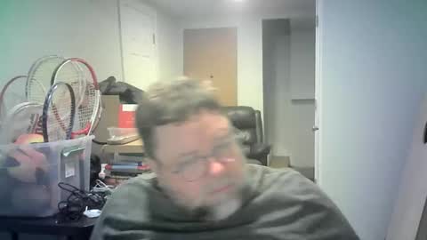 Mr. Happy online show from April 20, 6:34 am