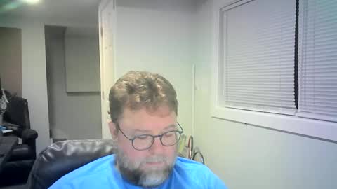 Mr. Happy online show from June 6, 9:37 am