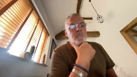 Misterblivs online show from August 20, 2:01 pm
