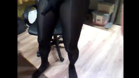 misterbobbyxx online show from May 6, 12:01 am