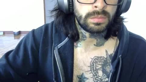     online show from April 23, 7:39 pm