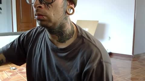     online show from May 17, 3:35 pm