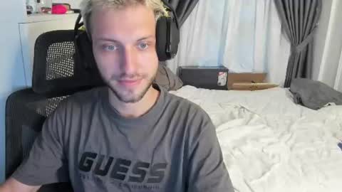Alex online show from August 9, 11:00 am