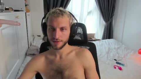 Alex online show from August 15, 8:07 am