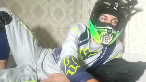 Leo online show from July 27, 8:14 pm