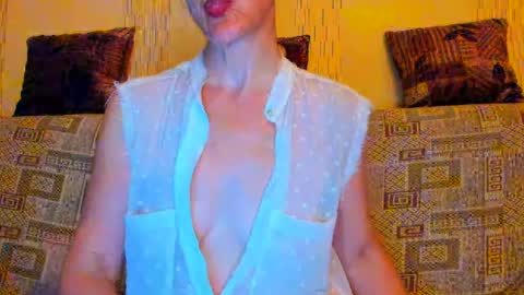 Victoria Eden online show from July 30, 9:54 pm
