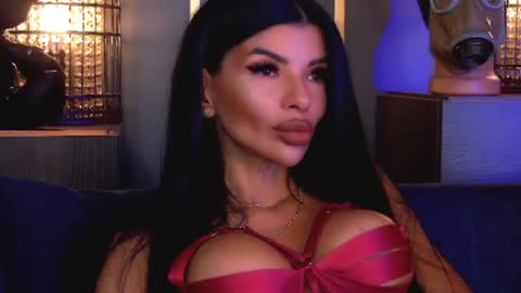 Elenia online show from July 29, 10:33 am