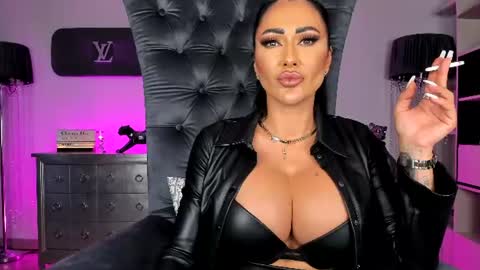 mistresskennya online show from July 28, 7:14 am