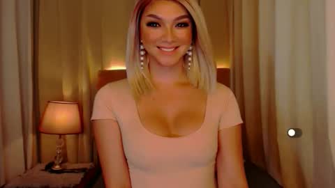 Leah online show from May 7, 5:03 pm