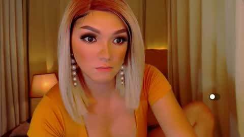 Leah online show from May 8, 6:32 pm
