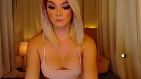 Leah online show from May 9, 2:08 pm