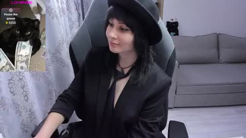 misty_dark online show from August 11, 9:39 pm