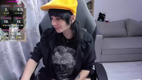 misty_dark online show from August 12, 11:40 pm