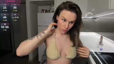 misty_myers online show from June 18, 9:36 pm