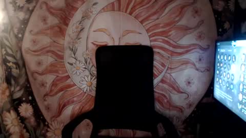misty_reine online show from July 21, 9:00 am
