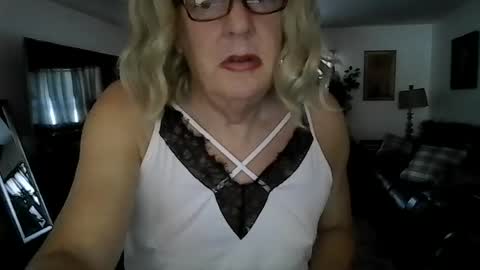 mistygoodslut online show from July 16, 12:17 pm