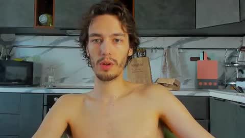 MitchelKurse online show from August 2, 12:34 pm