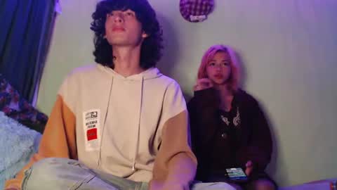 mixipeach online show from August 6, 6:56 am