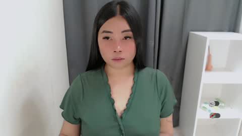 YHANA online show from August 6, 6:51 pm