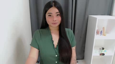 YHANA online show from August 15, 9:35 am
