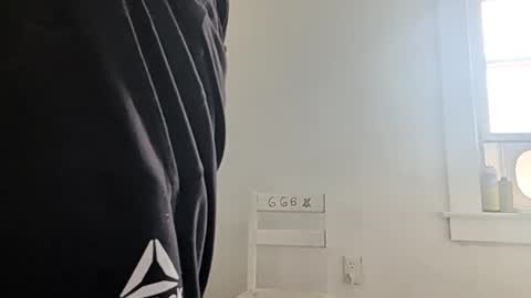mjmckenz55 online show from August 10, 6:42 pm