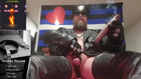 SMOKINsnakeEYEZ online show from May 1, 11:31 pm