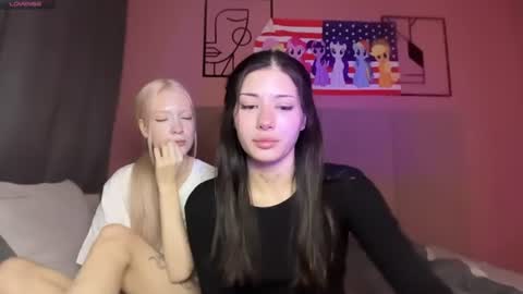 alice and ray online show from August 3, 2:07 am