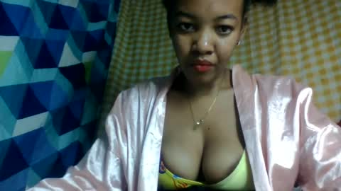 mmyriame online show from August 11, 6:54 pm
