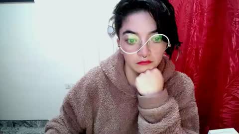 Sam online show from August 6, 1:48 am