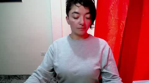 Sam online show from August 9, 8:43 pm