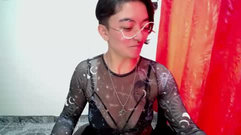Sam online show from August 11, 2:08 pm