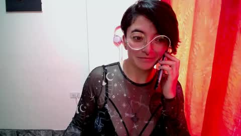 Sam online show from August 11, 3:25 pm