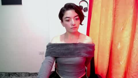 Sam online show from August 12, 6:43 pm