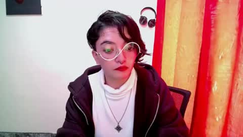 Sam online show from August 13, 2:31 pm