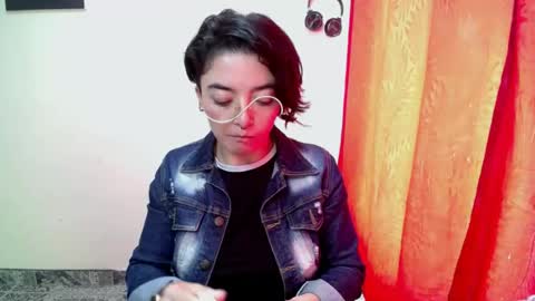 Sam online show from August 14, 3:04 pm