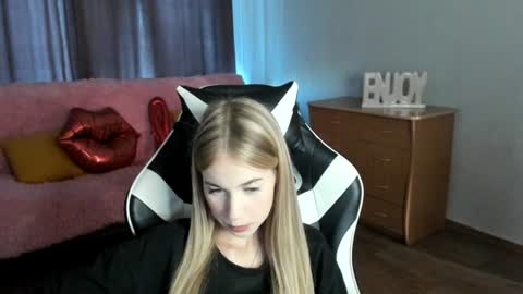 ModelPi online show from August 11, 12:29 pm