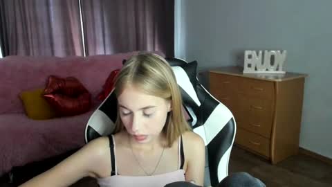 ModelPi online show from August 15, 10:19 am
