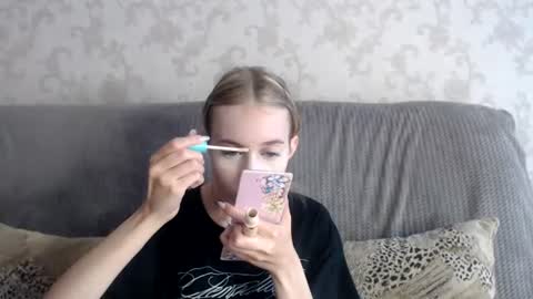 ModelPi online show from August 18, 8:42 am