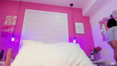 sophia  online show from July 15, 9:27 pm