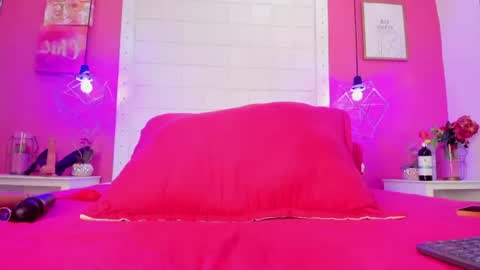 sophia  online show from July 21, 8:44 pm