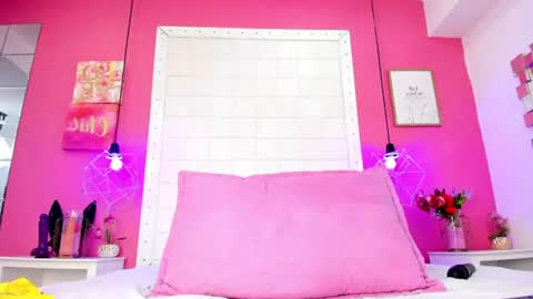 sophia  online show from August 1, 11:44 pm
